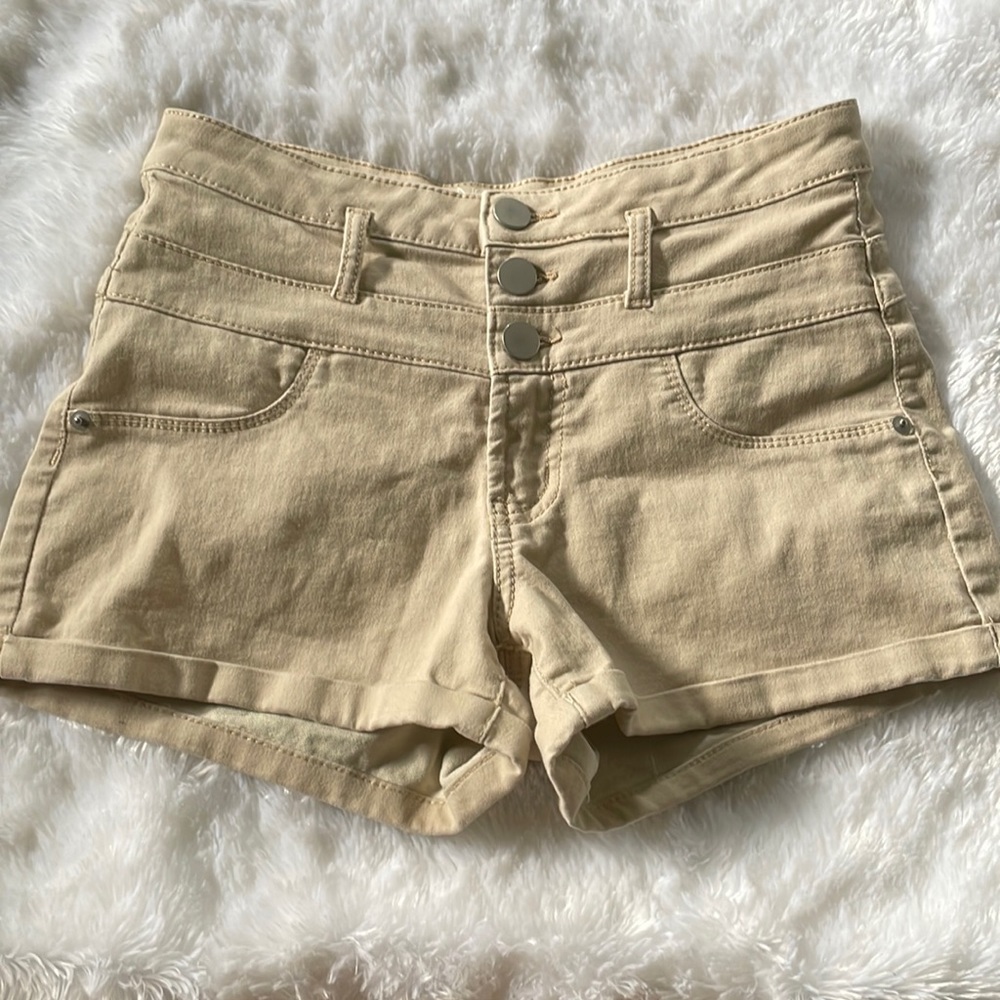 Mid-rise Shorts